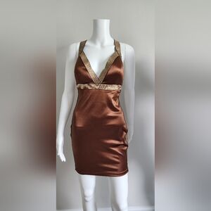 ENTRY Elegant Brown Dress with Gold Accents